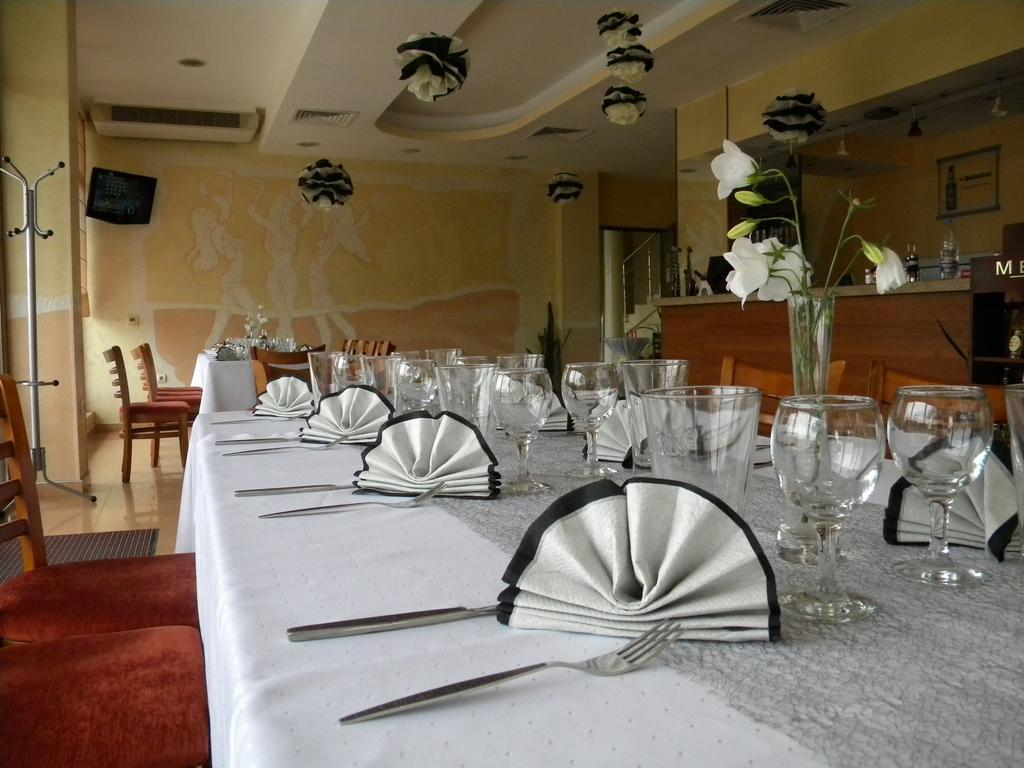 Adamo Hotel Varna Eksteriør bilde