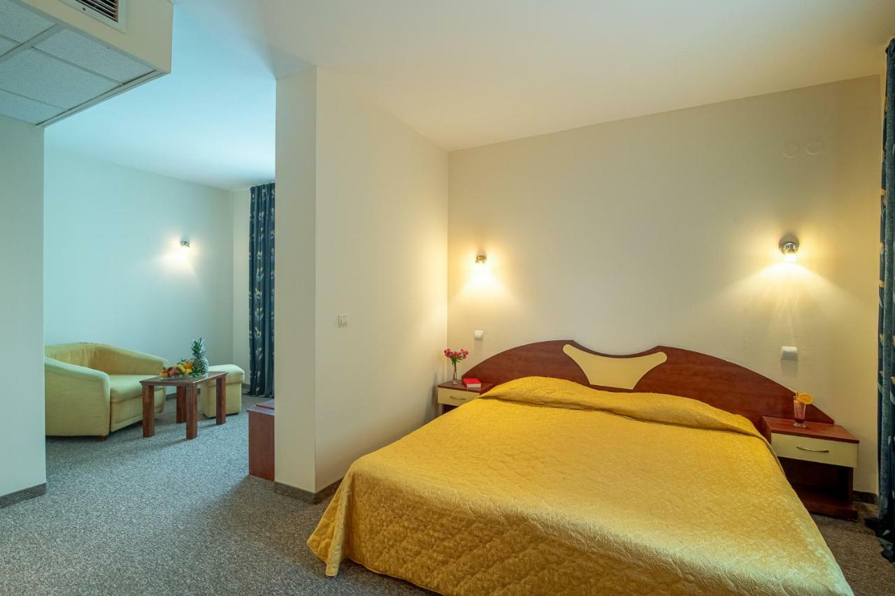 Adamo Hotel Varna Eksteriør bilde