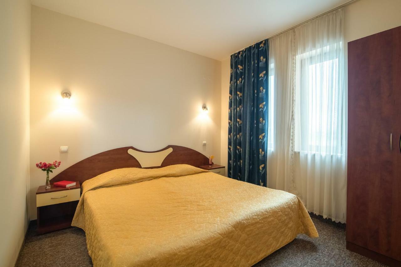 Adamo Hotel Varna Eksteriør bilde